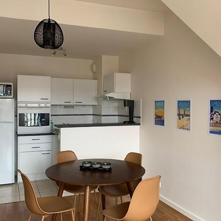 Nice 41 M With Balcony Near The Beach Довил Екстериор снимка