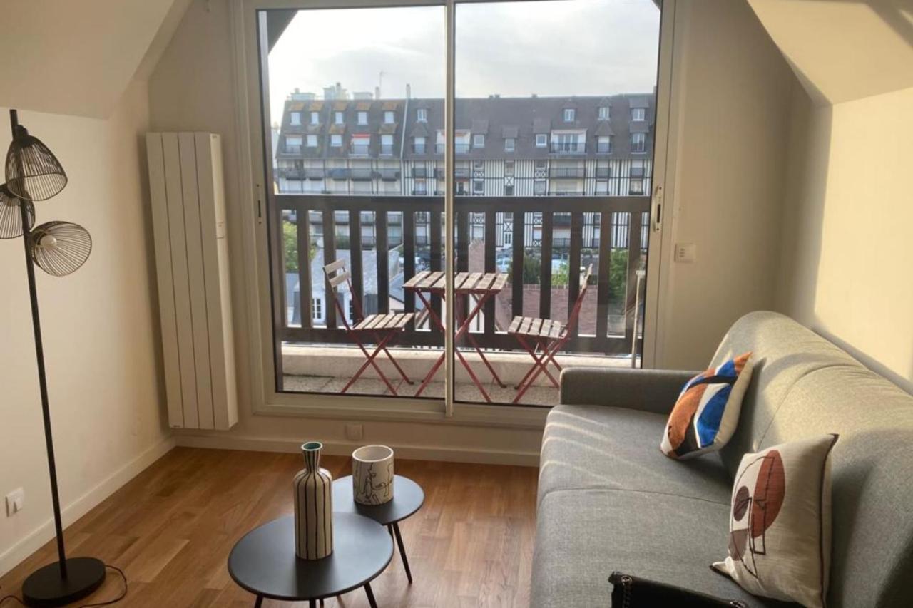 Nice 41 M With Balcony Near The Beach Довил Екстериор снимка