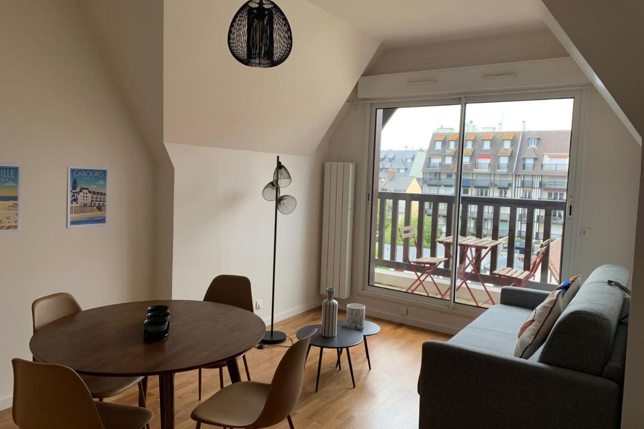 Nice 41 M With Balcony Near The Beach Довил Екстериор снимка